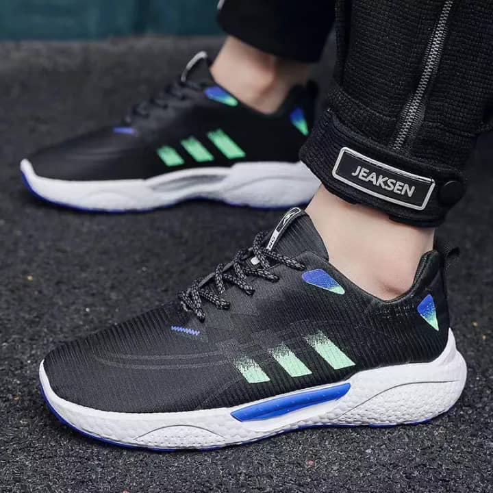 Chaussures de Sport Noires – Légères & Respirantes – Semelle Confort Premium