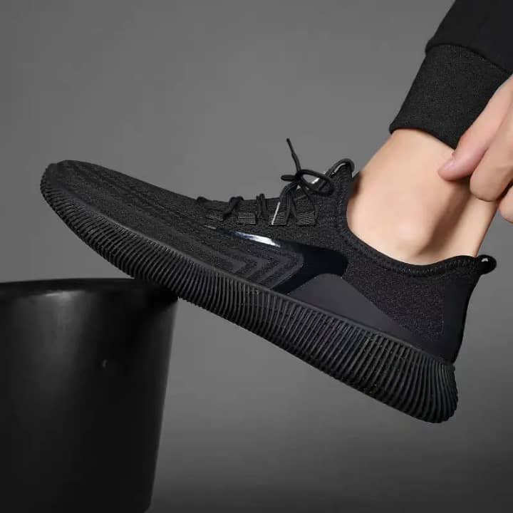 Chaussures de Sport Noir – Ultra Confort, Légères et Antidérapantes